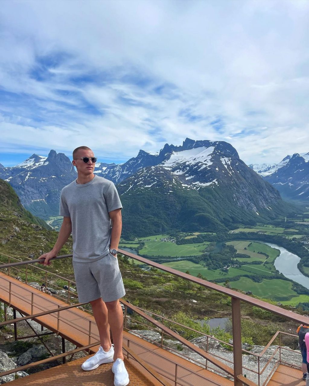 leo østigård på vei til rennes