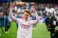 Carragher i ekstase over Ødegaard: – Han vant ligaen for dem