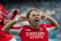 Prisdryss over Schjelderup: – Hat-trick