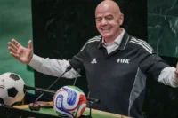FIFA diskuterer VM med 64 lag