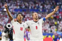 Hvor ser man England mot Argentina på TV?