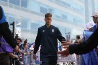 Walle Egeli ventes fra start i Premier League-åpningen