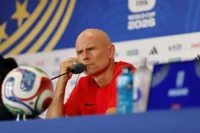 Ståle Solbakken møter pressen mandag